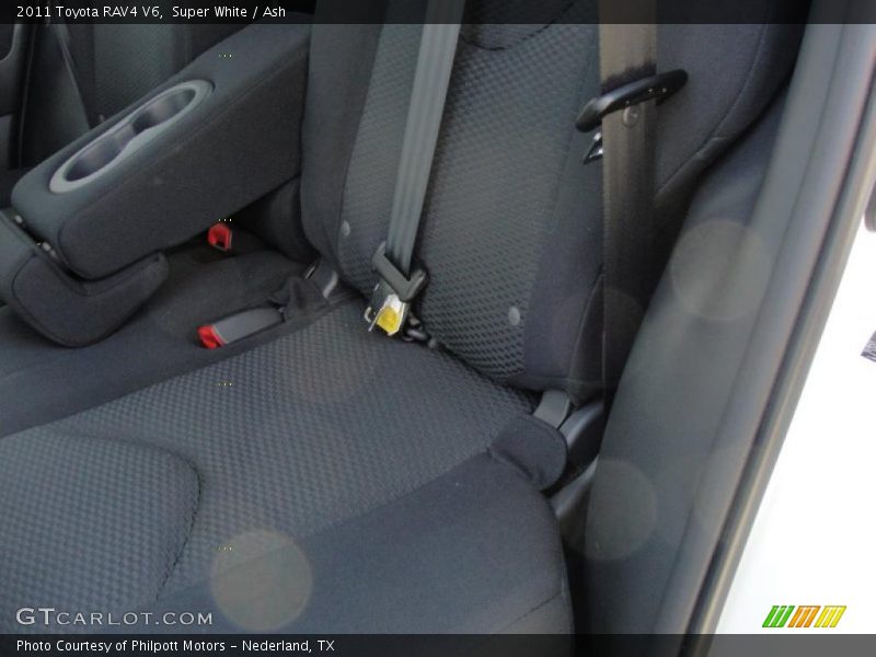 Super White / Ash 2011 Toyota RAV4 V6