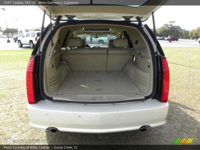 White Diamond / Cashmere 2007 Cadillac SRX V6