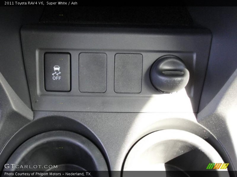 Super White / Ash 2011 Toyota RAV4 V6
