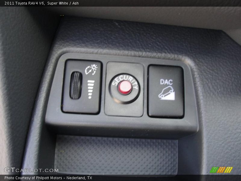 Super White / Ash 2011 Toyota RAV4 V6