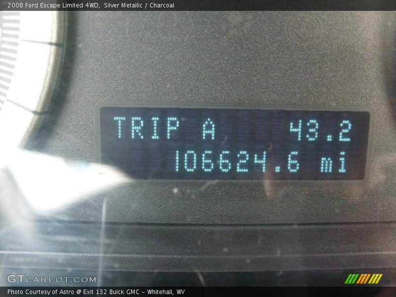 Silver Metallic / Charcoal 2008 Ford Escape Limited 4WD