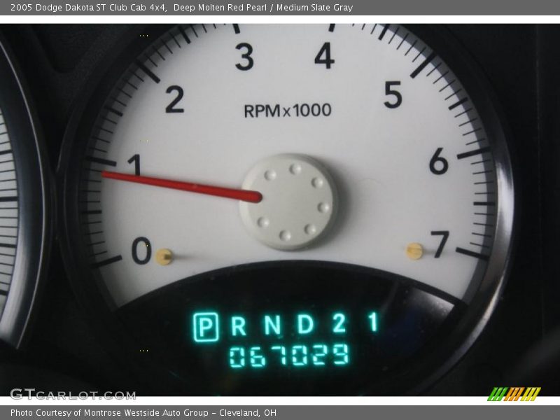 Deep Molten Red Pearl / Medium Slate Gray 2005 Dodge Dakota ST Club Cab 4x4