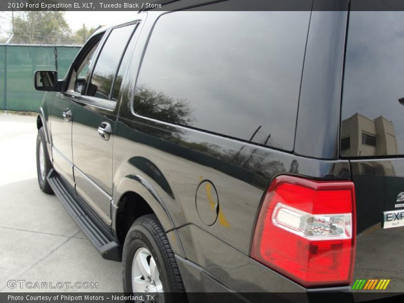 Tuxedo Black / Stone 2010 Ford Expedition EL XLT