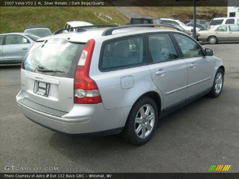 Silver Metallic / Dark Beige/Quartz 2007 Volvo V50 2.4i