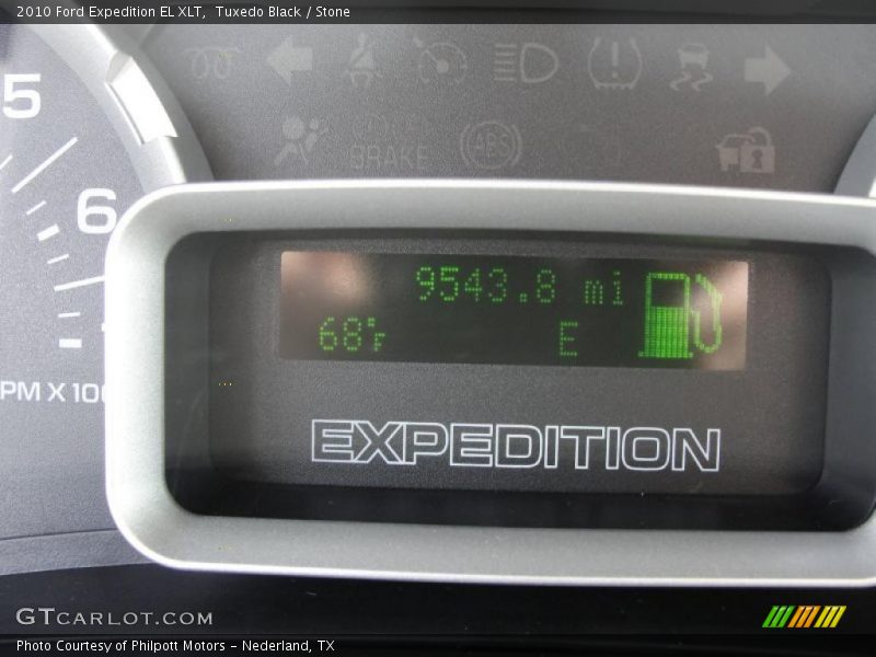 Tuxedo Black / Stone 2010 Ford Expedition EL XLT