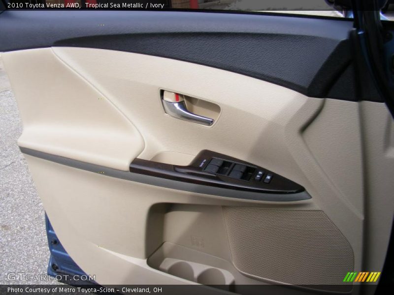 Tropical Sea Metallic / Ivory 2010 Toyota Venza AWD
