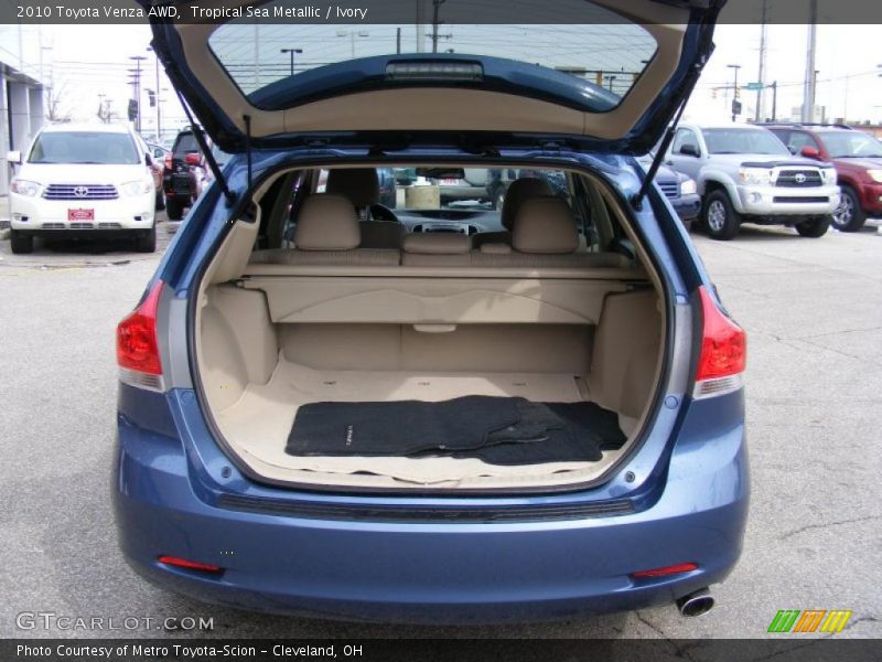  2010 Venza AWD Trunk