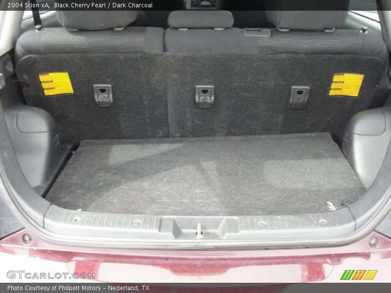  2004 xA  Trunk
