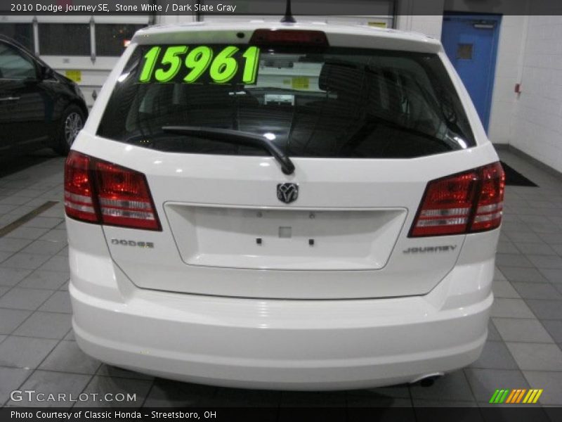 Stone White / Dark Slate Gray 2010 Dodge Journey SE