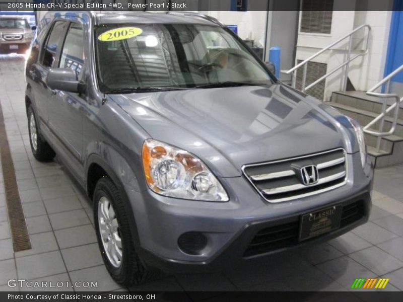 Pewter Pearl / Black 2005 Honda CR-V Special Edition 4WD