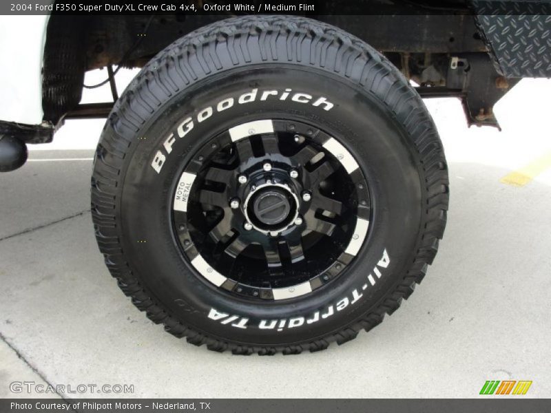 Oxford White / Medium Flint 2004 Ford F350 Super Duty XL Crew Cab 4x4