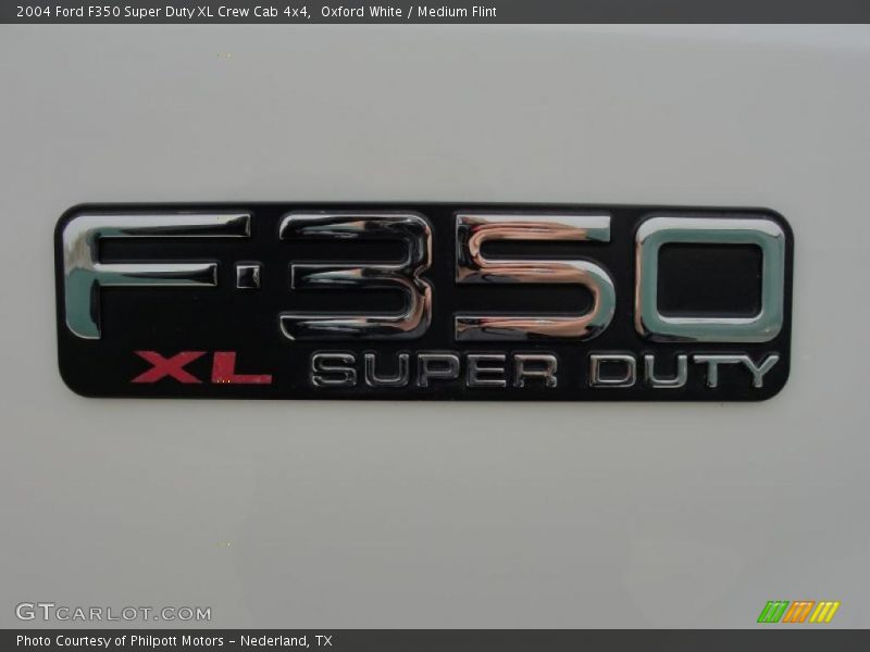  2004 F350 Super Duty XL Crew Cab 4x4 Logo
