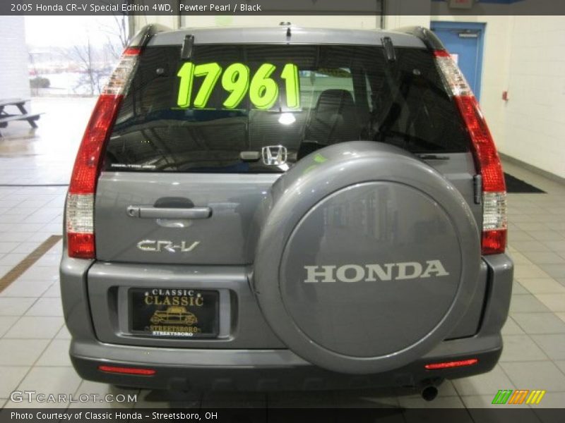 Pewter Pearl / Black 2005 Honda CR-V Special Edition 4WD