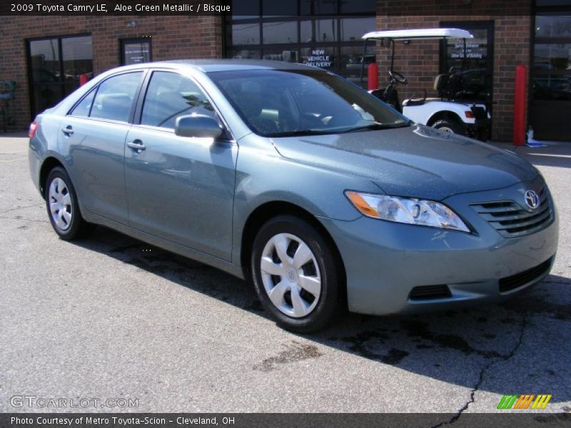 Aloe Green Metallic / Bisque 2009 Toyota Camry LE