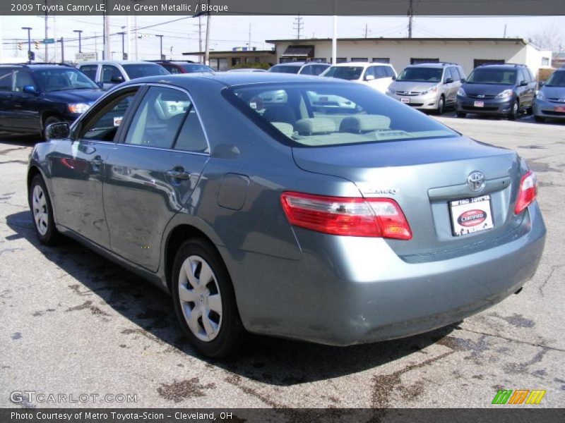 Aloe Green Metallic / Bisque 2009 Toyota Camry LE