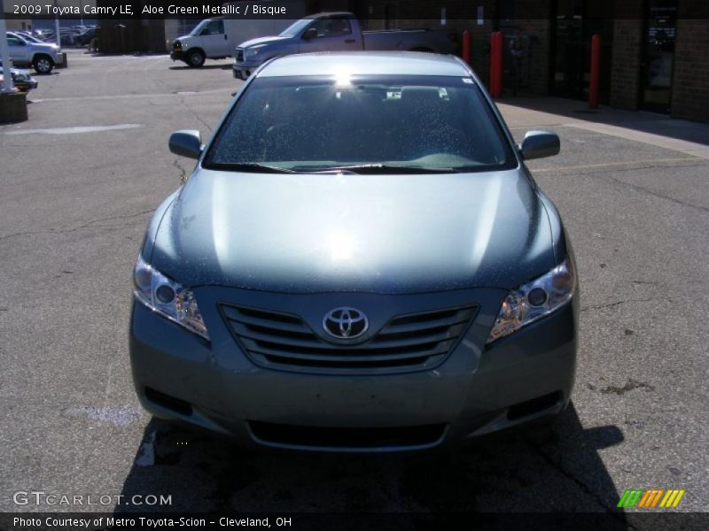 Aloe Green Metallic / Bisque 2009 Toyota Camry LE