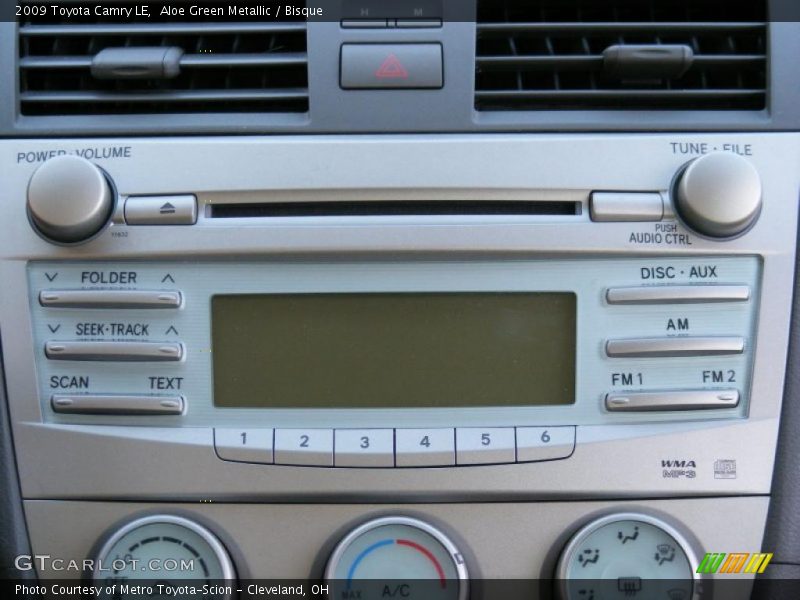 Aloe Green Metallic / Bisque 2009 Toyota Camry LE