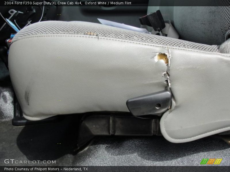 Oxford White / Medium Flint 2004 Ford F350 Super Duty XL Crew Cab 4x4
