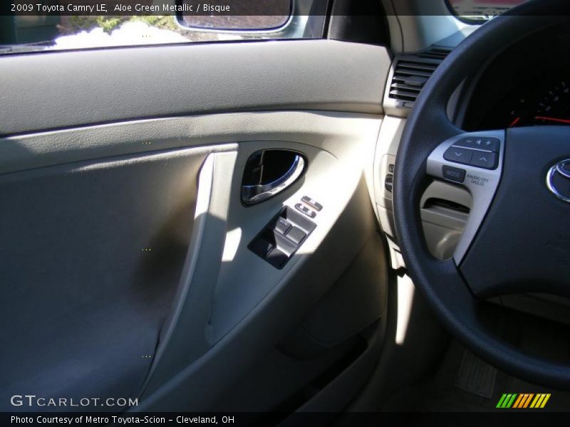Aloe Green Metallic / Bisque 2009 Toyota Camry LE