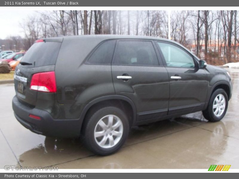 Tuscan Olive / Black 2011 Kia Sorento LX