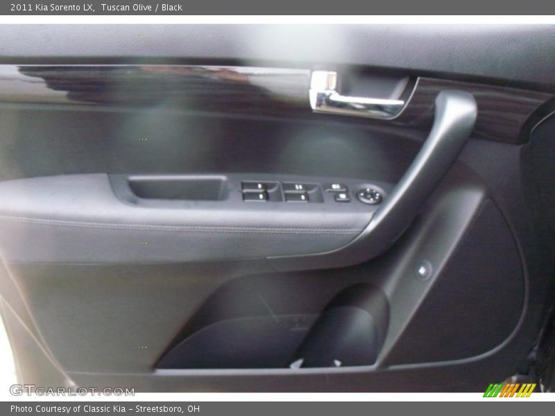 Tuscan Olive / Black 2011 Kia Sorento LX