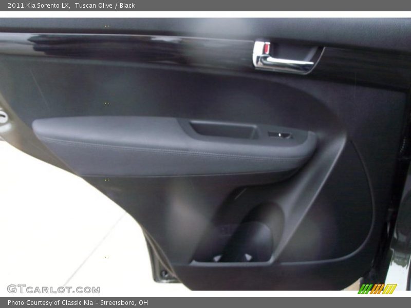 Tuscan Olive / Black 2011 Kia Sorento LX