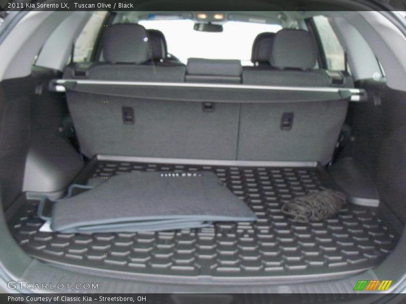  2011 Sorento LX Trunk