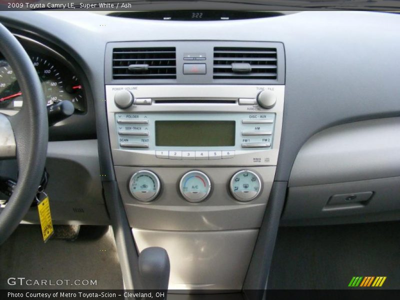 Super White / Ash 2009 Toyota Camry LE