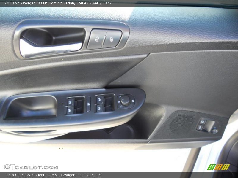 Reflex Silver / Black 2008 Volkswagen Passat Komfort Sedan