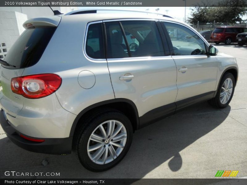 White Gold Metallic / Sandstone 2010 Volkswagen Tiguan Wolfsburg Edition