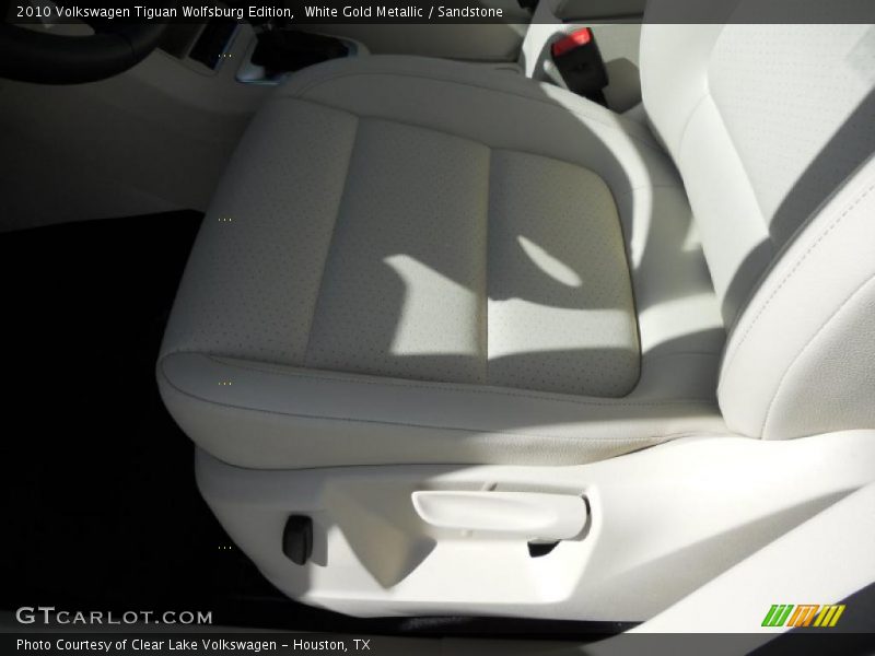 White Gold Metallic / Sandstone 2010 Volkswagen Tiguan Wolfsburg Edition