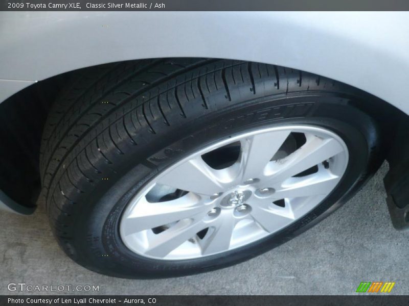 Classic Silver Metallic / Ash 2009 Toyota Camry XLE