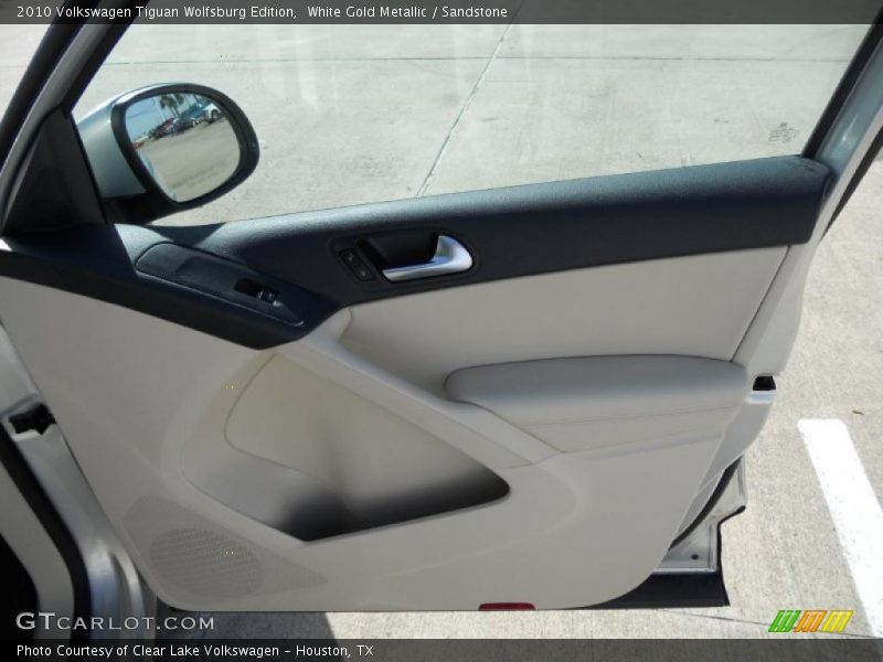 White Gold Metallic / Sandstone 2010 Volkswagen Tiguan Wolfsburg Edition