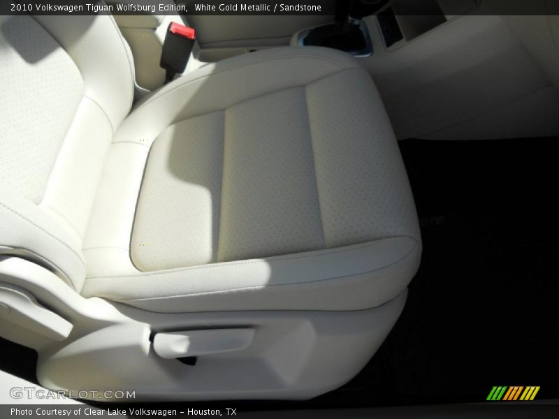 White Gold Metallic / Sandstone 2010 Volkswagen Tiguan Wolfsburg Edition