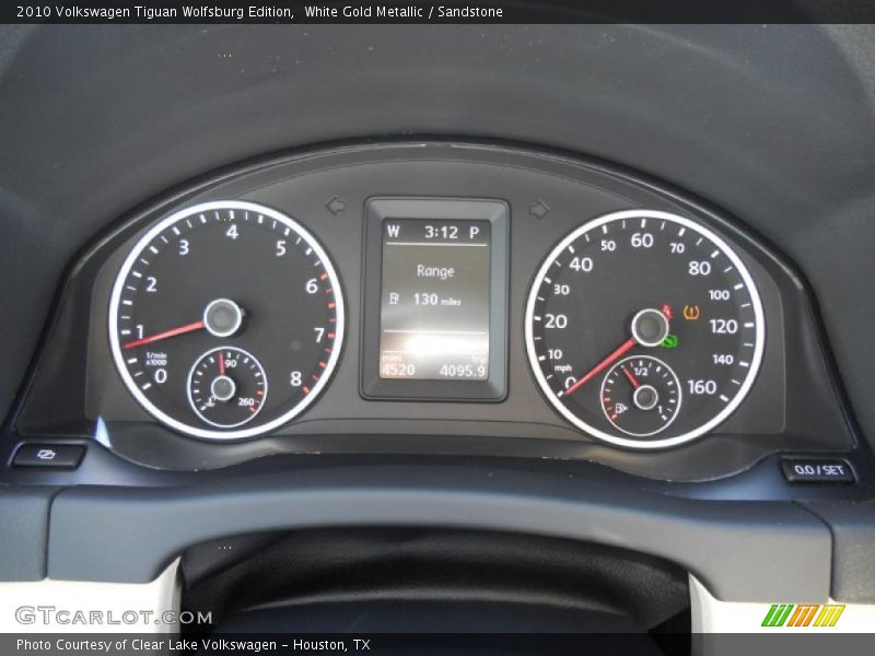 White Gold Metallic / Sandstone 2010 Volkswagen Tiguan Wolfsburg Edition