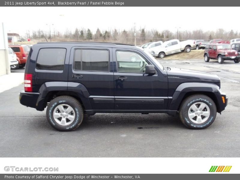 Blackberry Pearl / Pastel Pebble Beige 2011 Jeep Liberty Sport 4x4