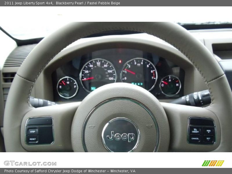 Blackberry Pearl / Pastel Pebble Beige 2011 Jeep Liberty Sport 4x4