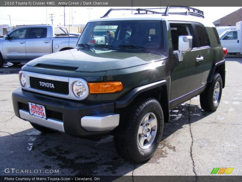 Front 3/4 View of 2010 FJ Cruiser 4WD