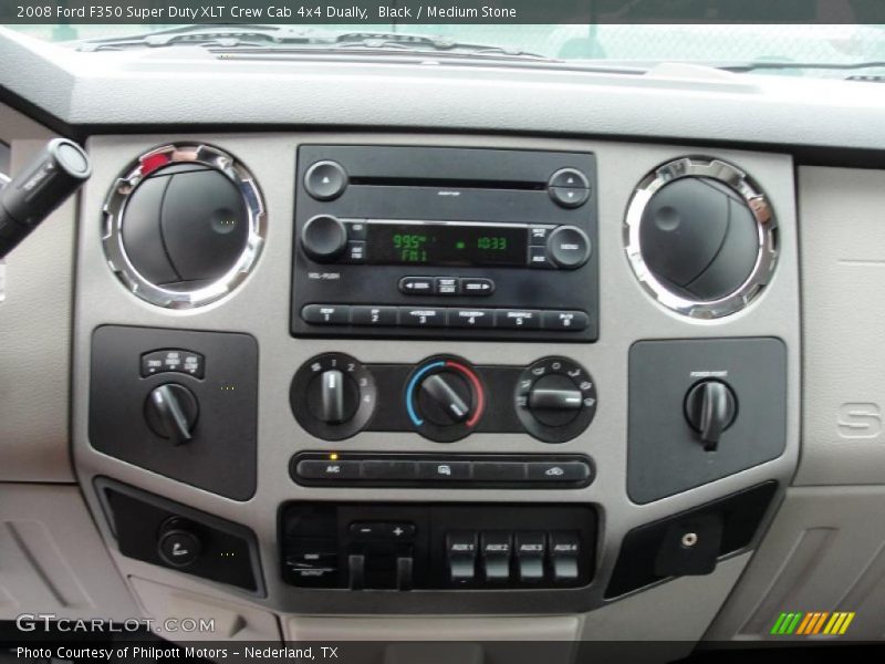 Dashboard of 2008 F350 Super Duty XLT Crew Cab 4x4 Dually