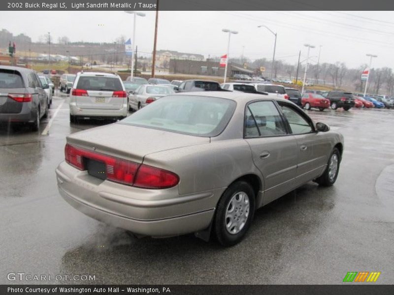 Light Sandrift Metallic / Taupe 2002 Buick Regal LS