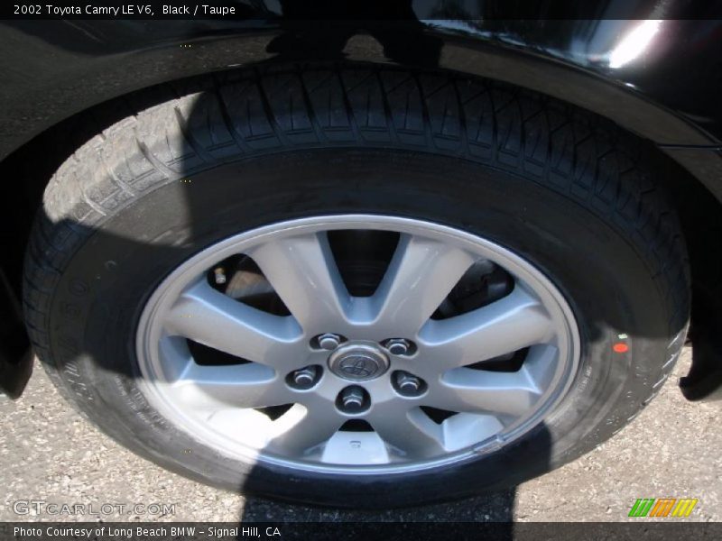 Black / Taupe 2002 Toyota Camry LE V6