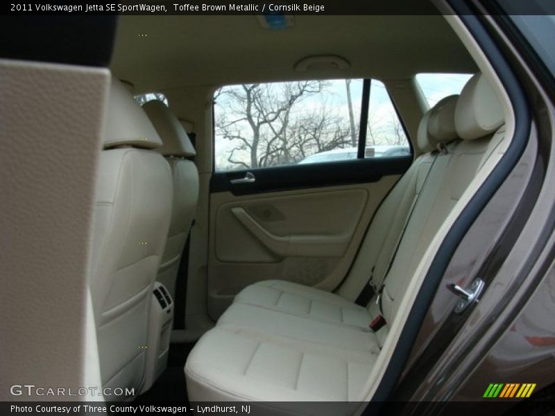 2011 Jetta SE SportWagen Cornsilk Beige Interior