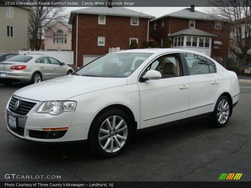 Front 3/4 View of 2010 Passat Komfort Sedan