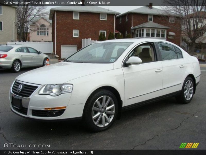 Front 3/4 View of 2010 Passat Komfort Sedan