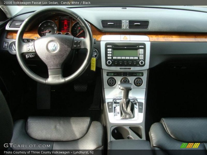 Dashboard of 2008 Passat Lux Sedan