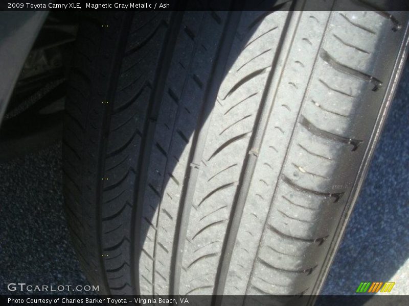 Magnetic Gray Metallic / Ash 2009 Toyota Camry XLE