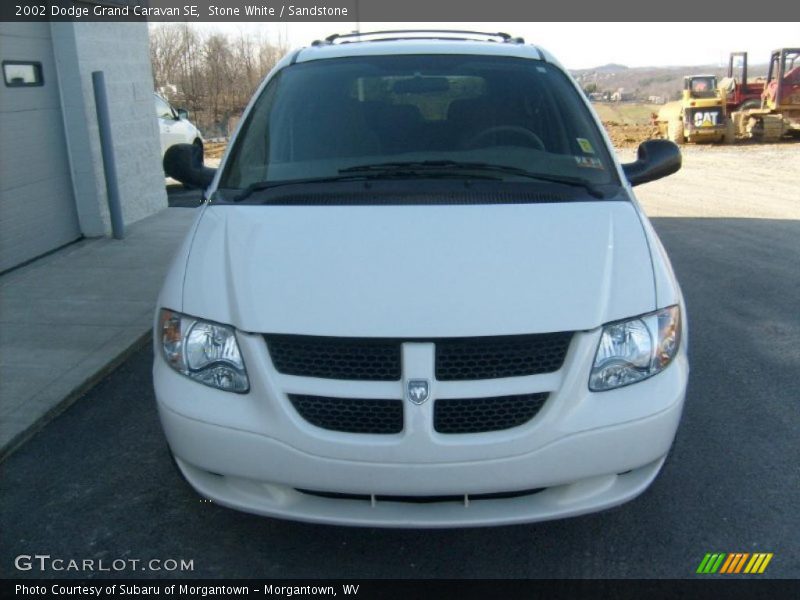 Stone White / Sandstone 2002 Dodge Grand Caravan SE