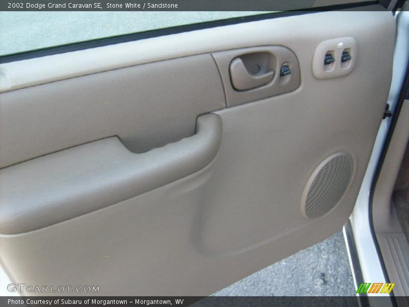 Stone White / Sandstone 2002 Dodge Grand Caravan SE