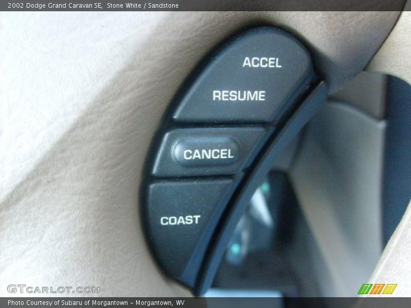 Stone White / Sandstone 2002 Dodge Grand Caravan SE