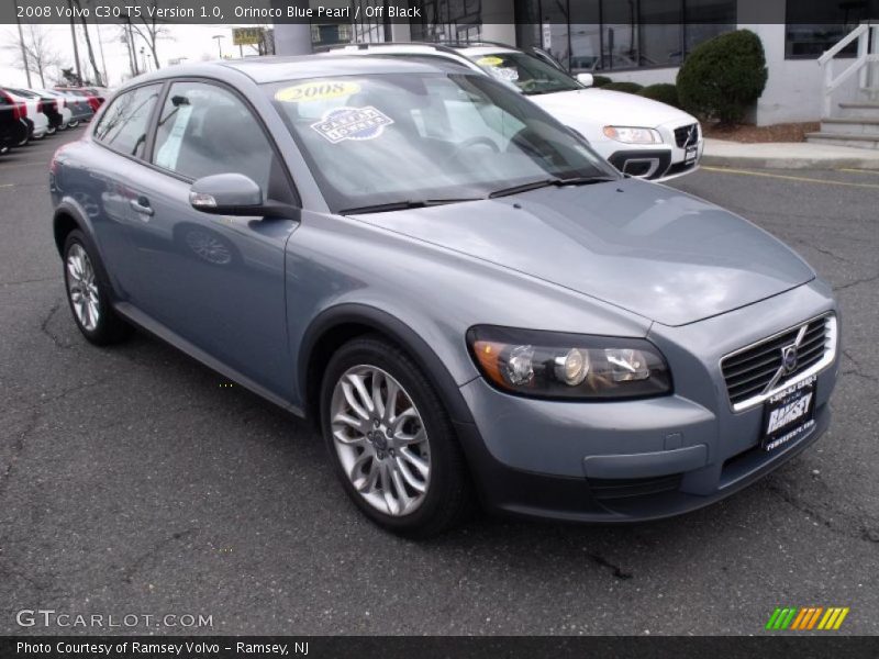 Front 3/4 View of 2008 C30 T5 Version 1.0